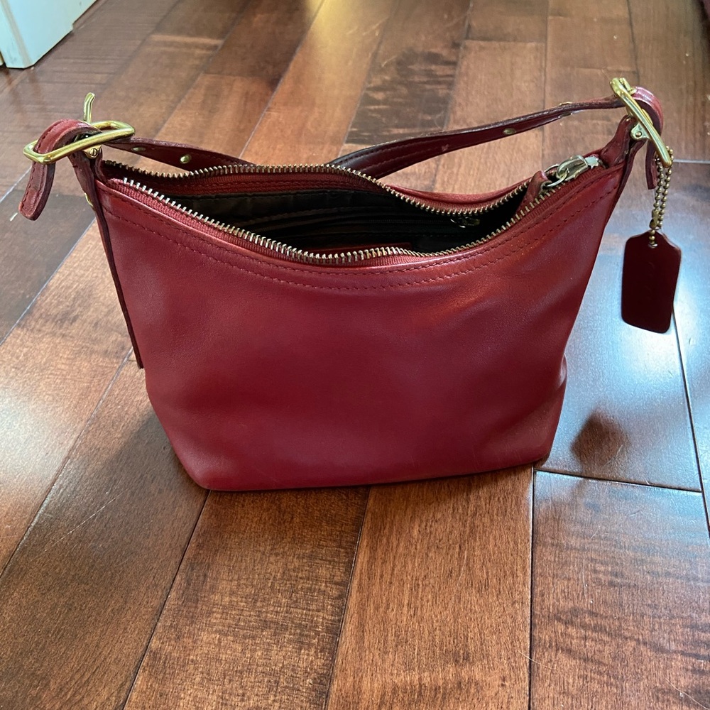 Vintage Coach mini.